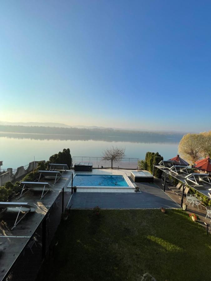 Guest House Panorama Aqualux With Free Parking Novi Sad Eksteriør billede